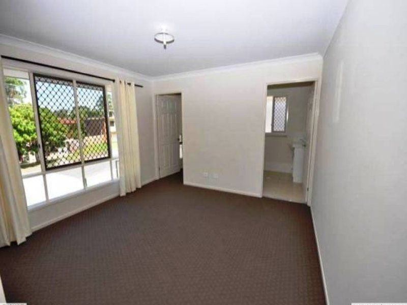 2/3A Linda Street, Kingston QLD 4114