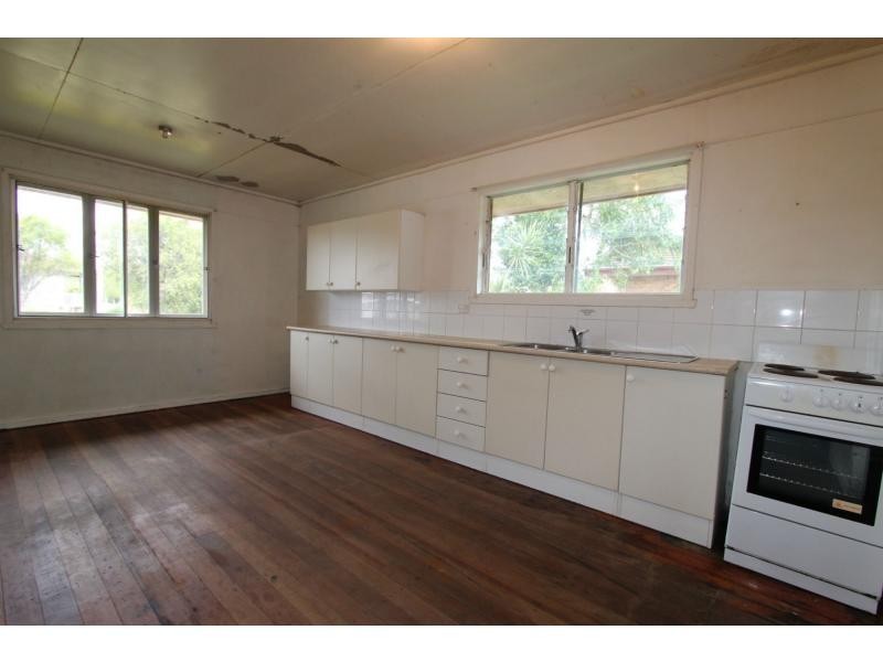 75 Ellen Street, Logan Central QLD 4114