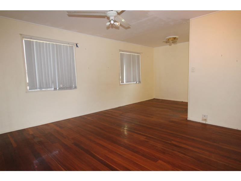 147 Jacaranda Avenue, Kingston QLD 4114