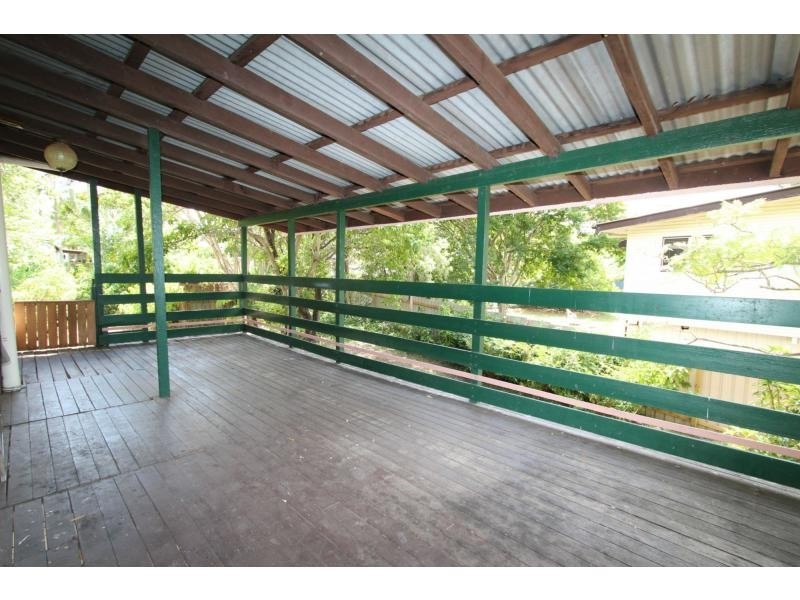 35 Camelia Avenue, Logan Central QLD 4114
