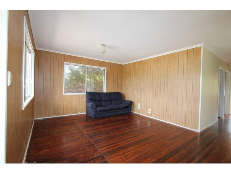 35 Camelia Avenue, Logan Central QLD 4114