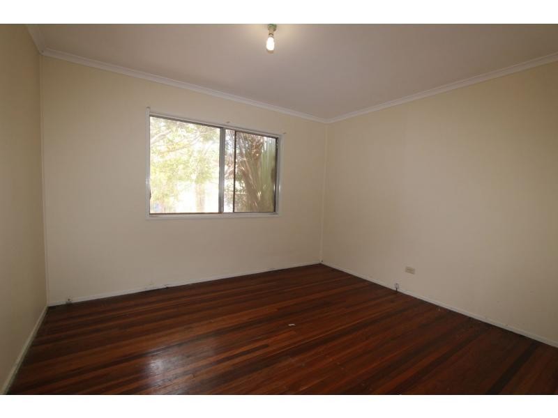 35 Camelia Avenue, Logan Central QLD 4114