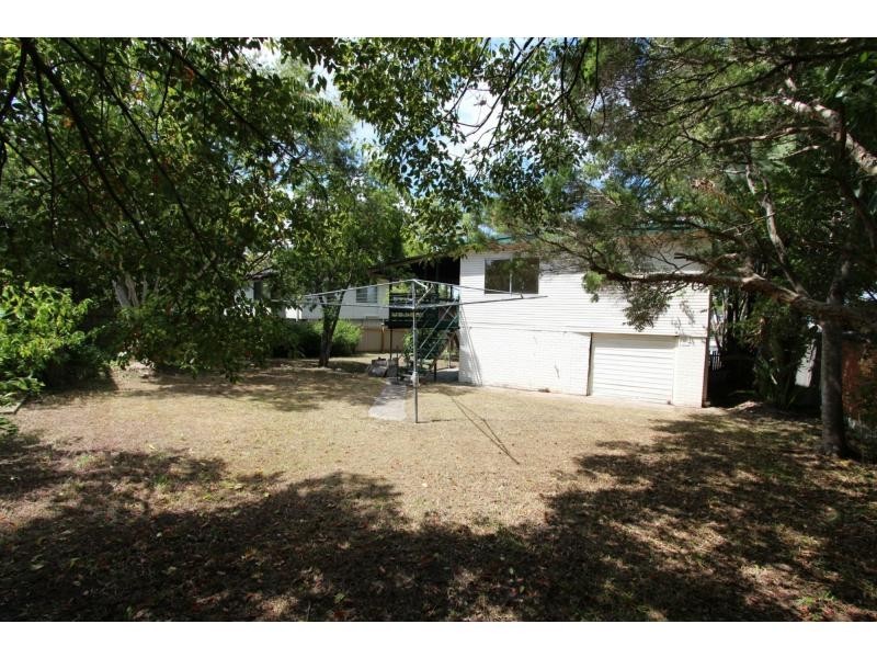 35 Camelia Avenue, Logan Central QLD 4114