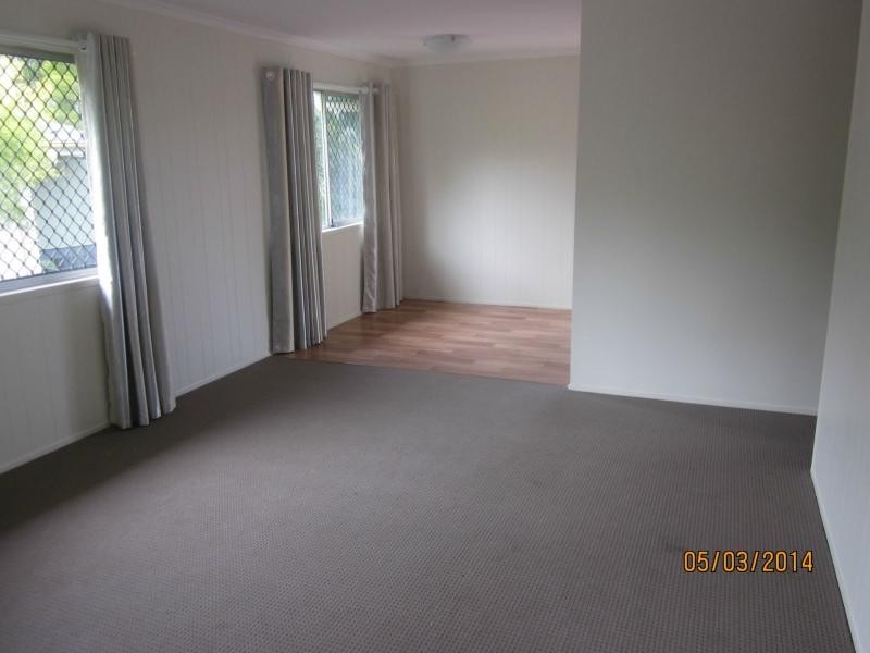 76 Smith Road, Woodridge QLD 4114