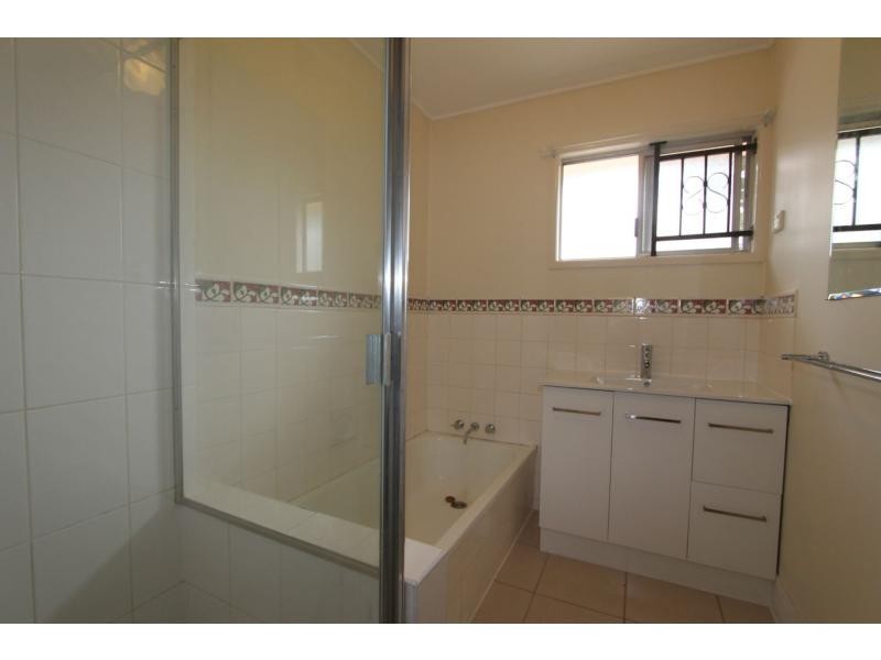 76 Smith Road, Woodridge QLD 4114