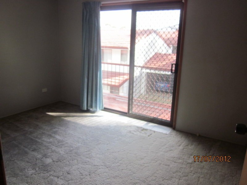 8/155 John Paul Drive, Springwood QLD 4127