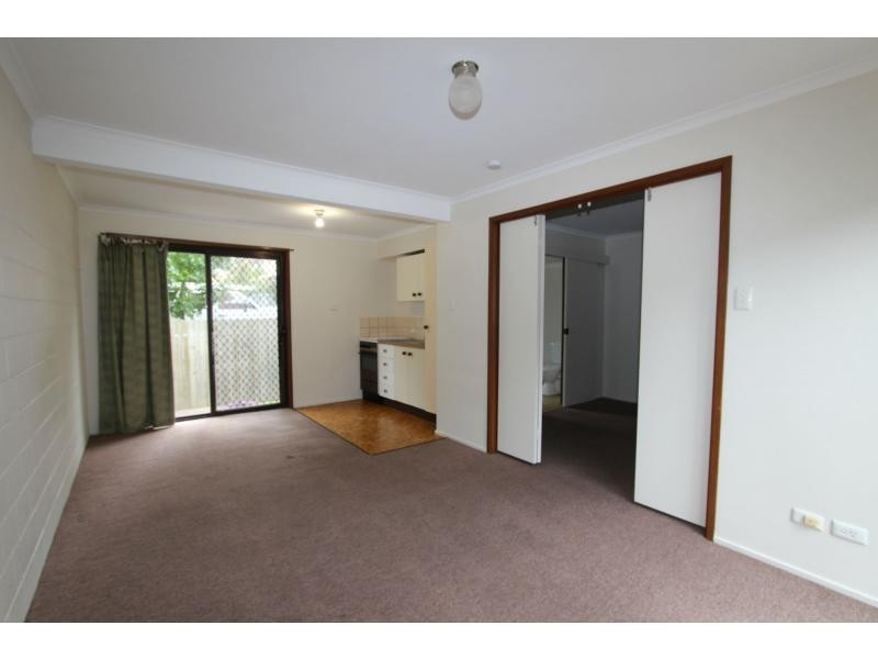 9/41 Defiance Road, Woodridge QLD 4114