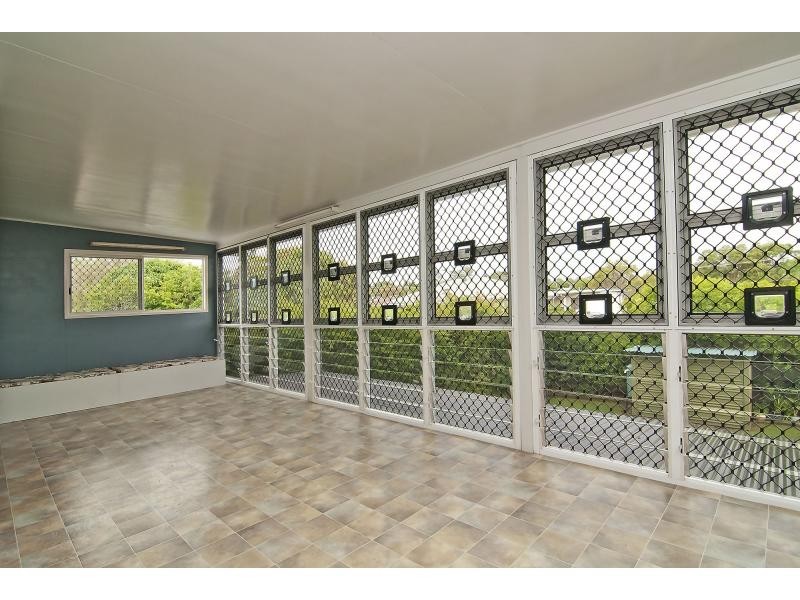 1 Sandra Street, Kingston QLD 4114