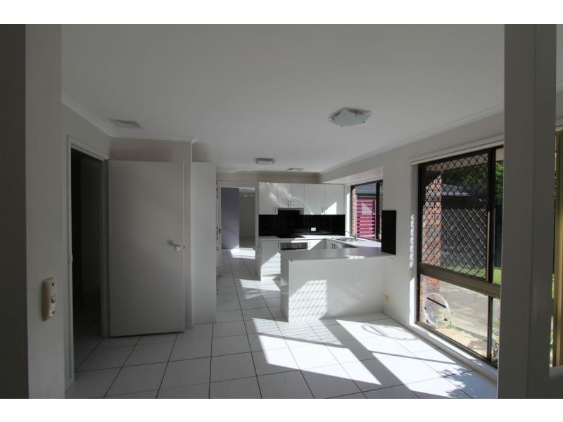 40 Straight Street, Browns Plains QLD 4118