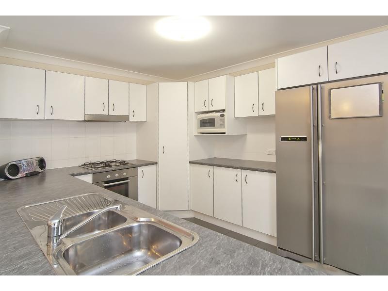 28B Pinelands Street, Loganlea QLD 4131