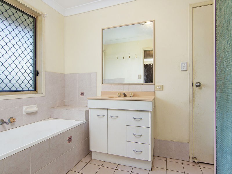 28 Wallace Street, Crestmead QLD 4132