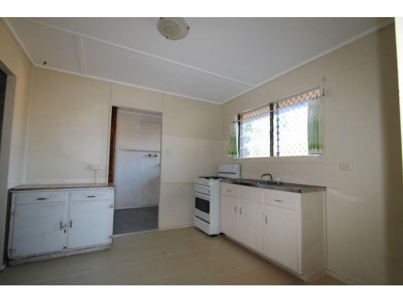 77 Ellen Street, Logan Central QLD 4114