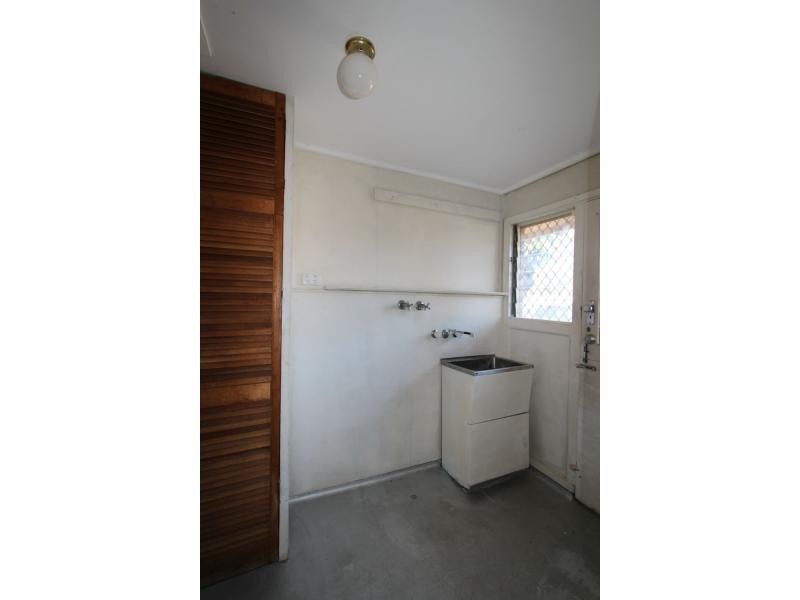 77 Ellen Street, Logan Central QLD 4114