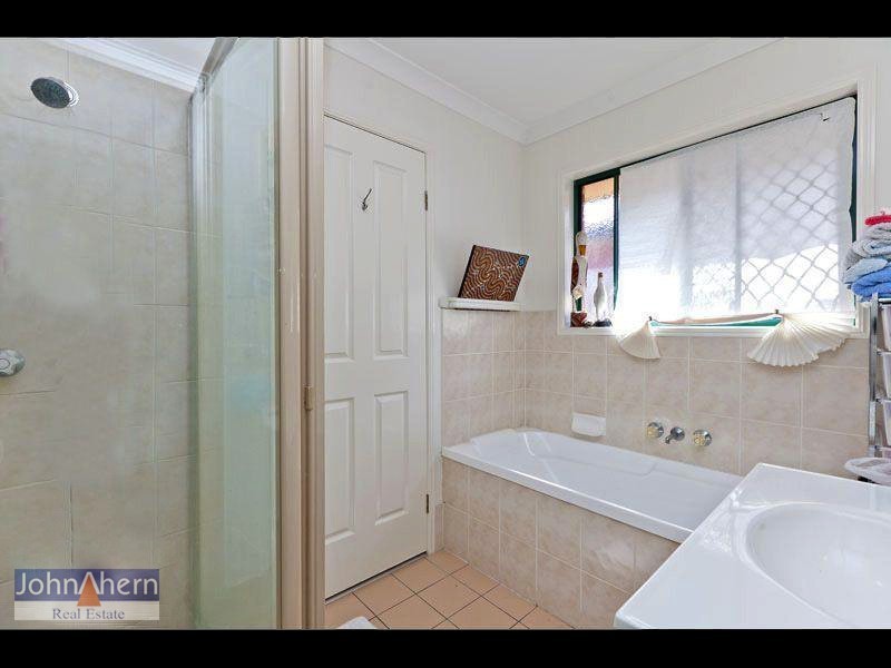 22 Cherrytree Place, Waterford West QLD 4133