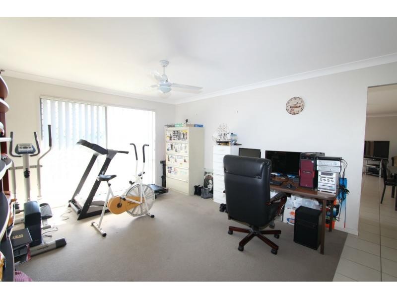 10 Lucy Street, Marsden QLD 4132