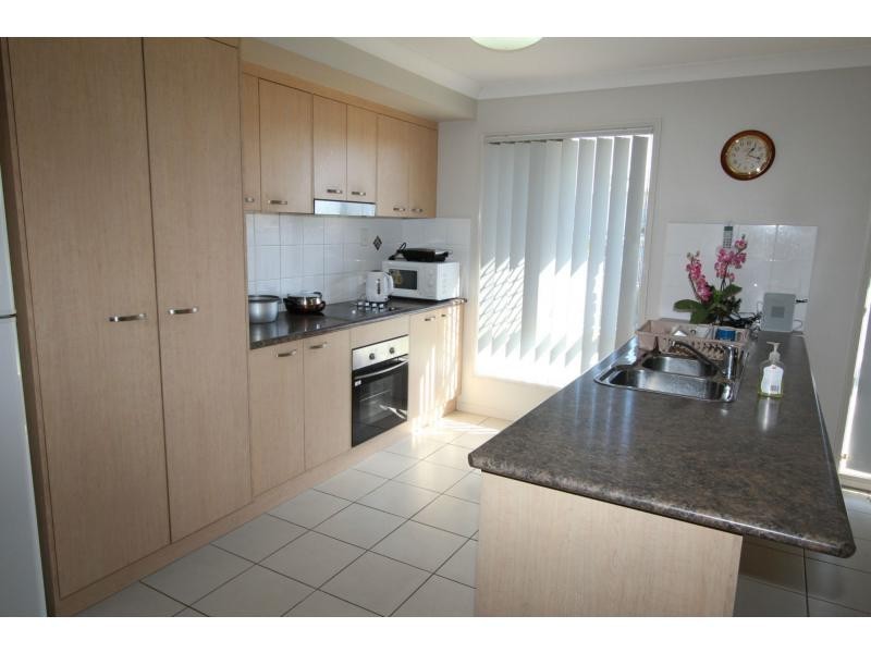 10 Lucy Street, Marsden QLD 4132