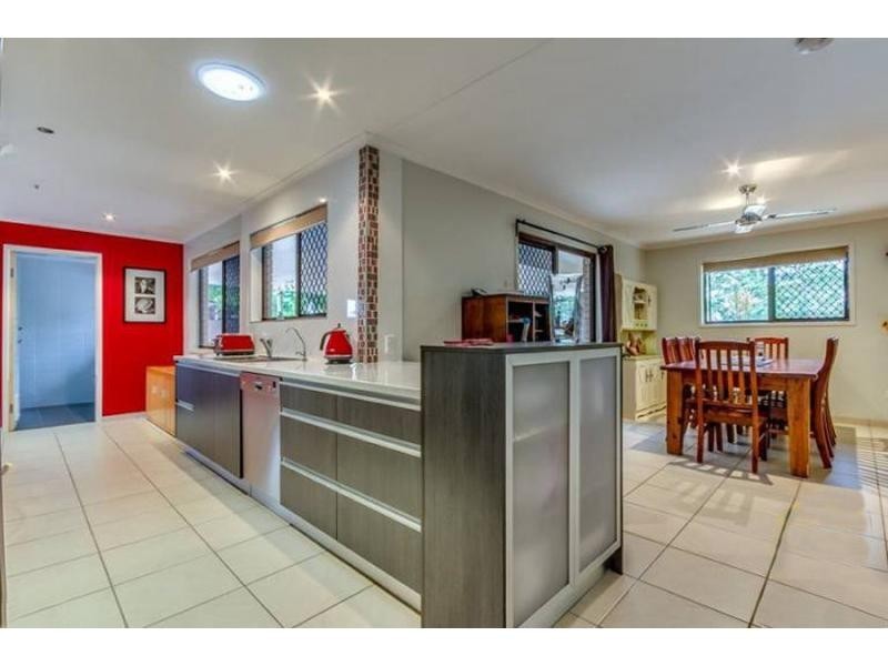 66 Aquarius Drive, Kingston QLD 4114