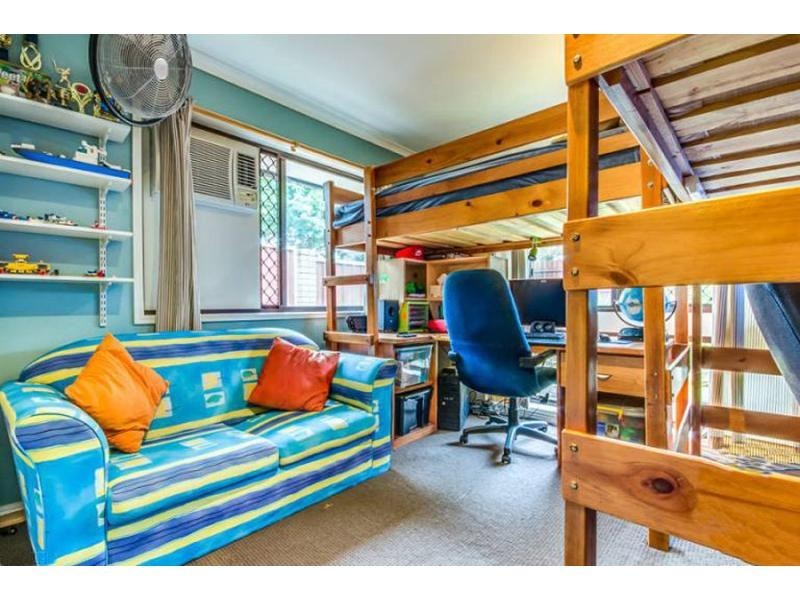 66 Aquarius Drive, Kingston QLD 4114