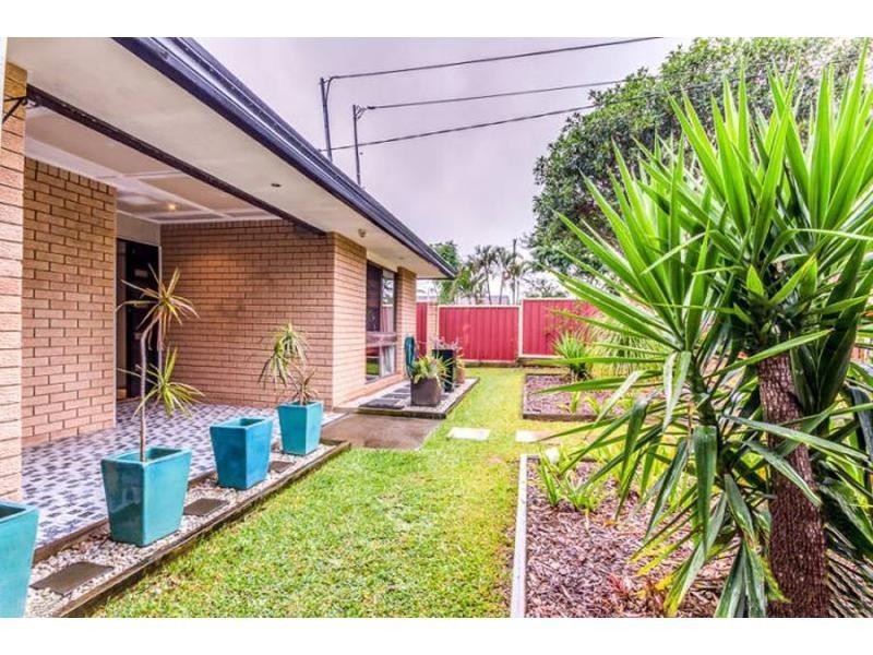 66 Aquarius Drive, Kingston QLD 4114