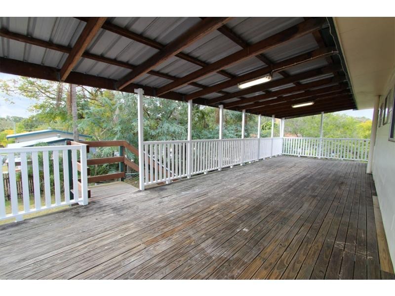 1 Ewinga Street, Kingston QLD 4114