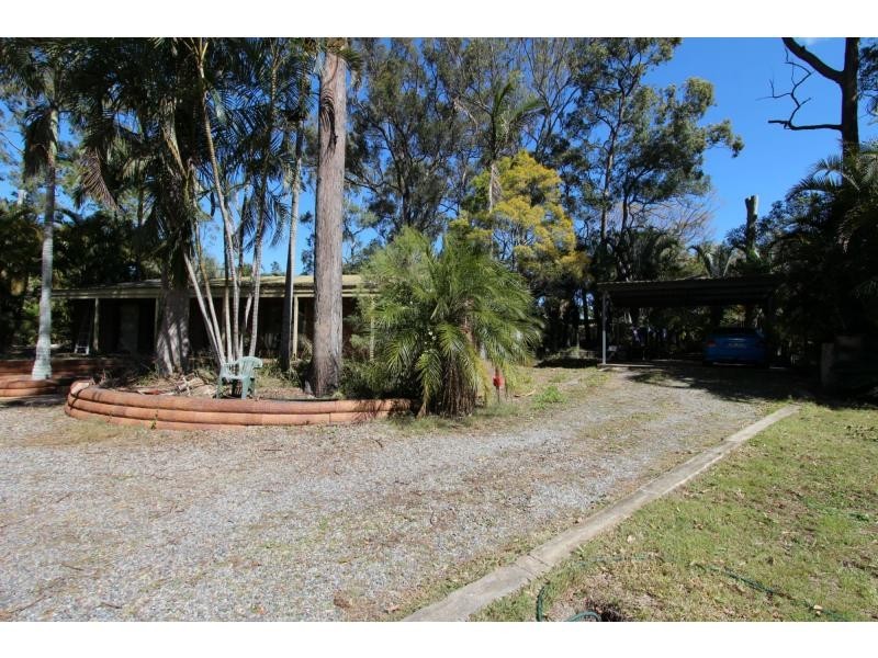 39-41 Station Road, Loganlea QLD 4131