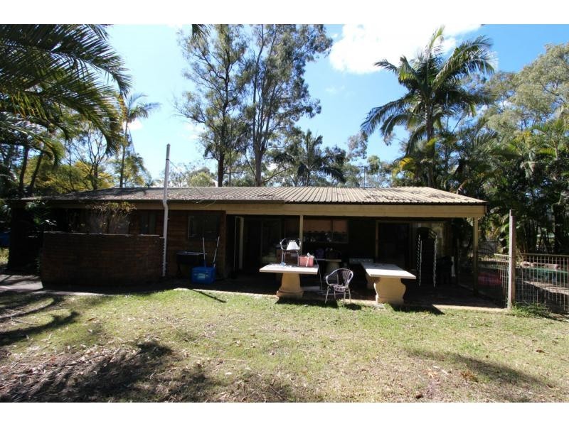 39-41 Station Road, Loganlea QLD 4131