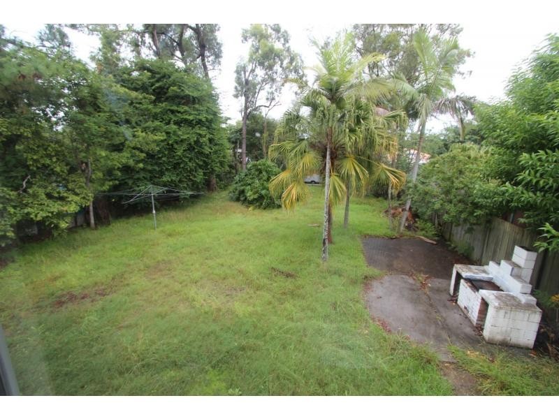 8 Edith Street, Kingston QLD 4114