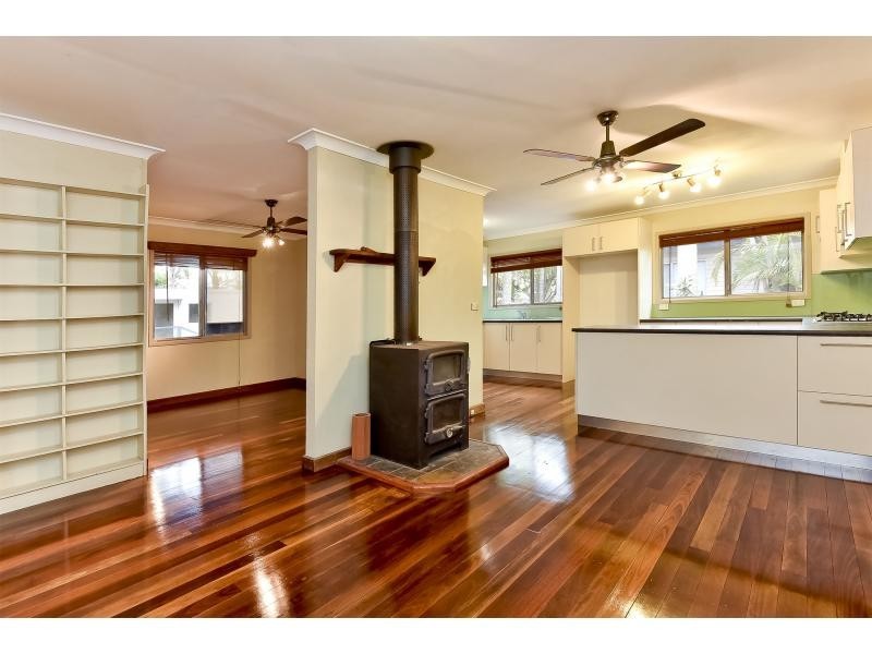 11 Gunungai Drive, Slacks Creek QLD 4127