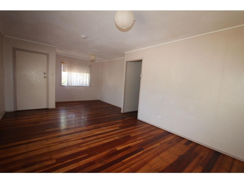 40 Eridani Avenue, Kingston QLD 4114