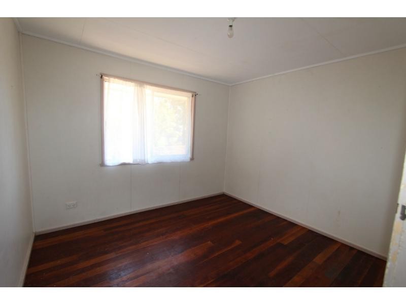 40 Eridani Avenue, Kingston QLD 4114