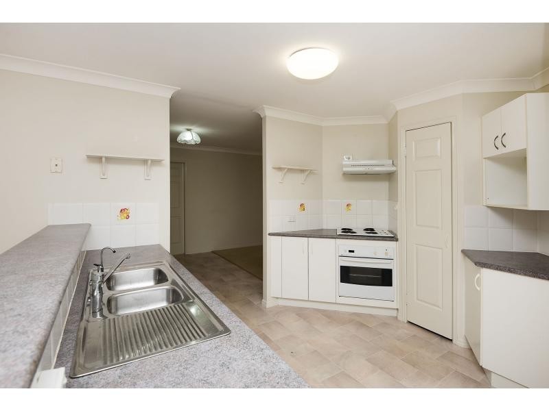13 Caulfield Drive, Loganlea QLD 4131