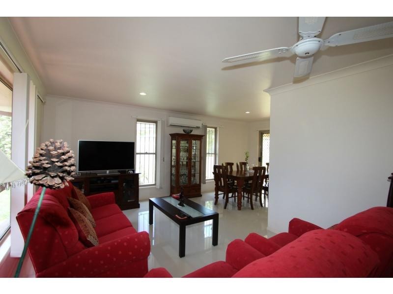 34 Diamantina Street, Hillcrest QLD 4118