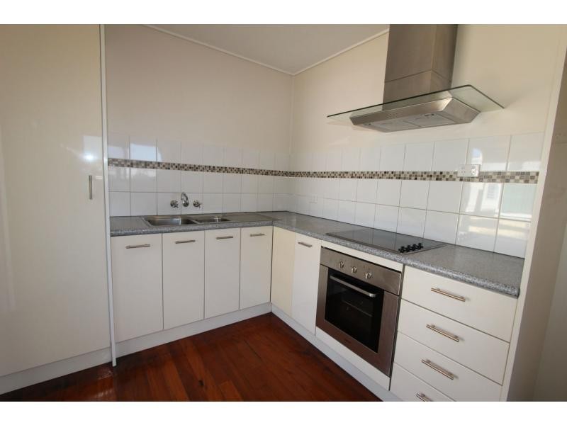 5 Poppy Street, Kingston QLD 4114