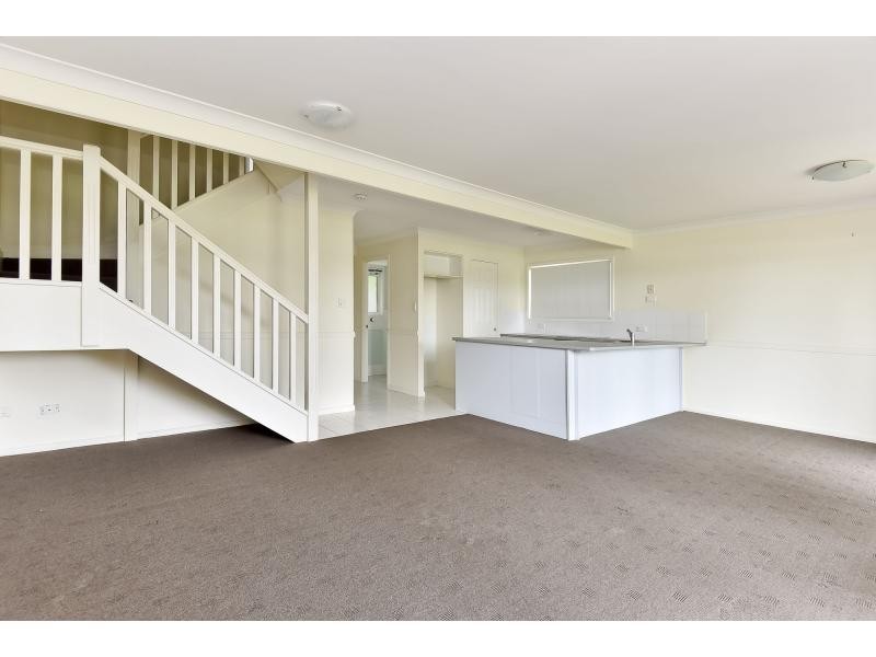 9/8 Peninsula Avenue, Cornubia QLD 4130