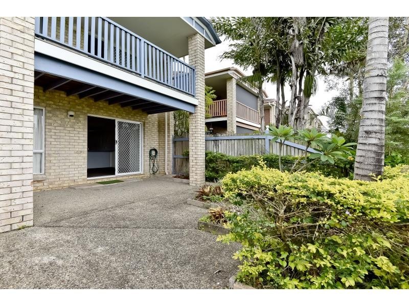 9/8 Peninsula Avenue, Cornubia QLD 4130