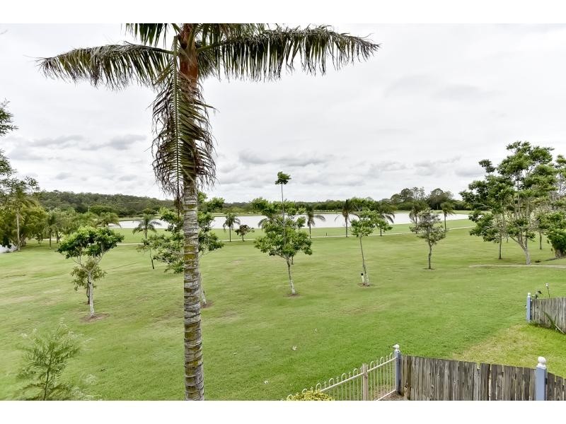 9/8 Peninsula Avenue, Cornubia QLD 4130