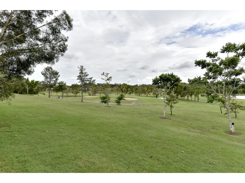 9/8 Peninsula Avenue, Cornubia QLD 4130