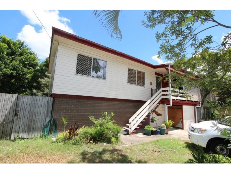 8 Lake Road, Slacks Creek QLD 4127