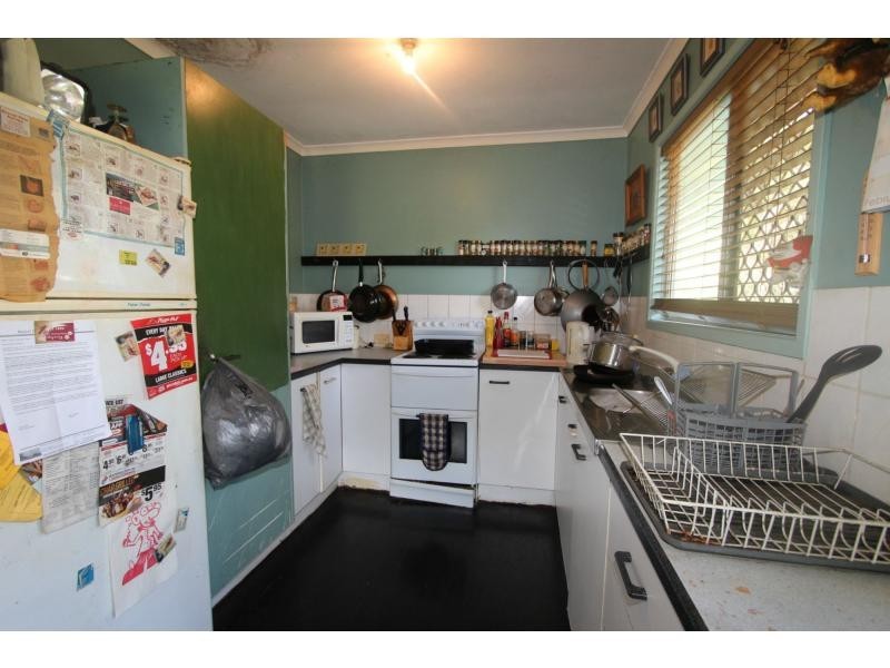 8 Lake Road, Slacks Creek QLD 4127