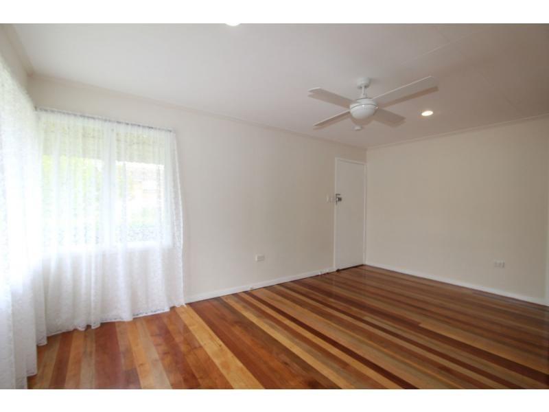 6 Lawson Street, Woodridge QLD 4114