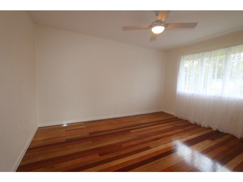 6 Lawson Street, Woodridge QLD 4114