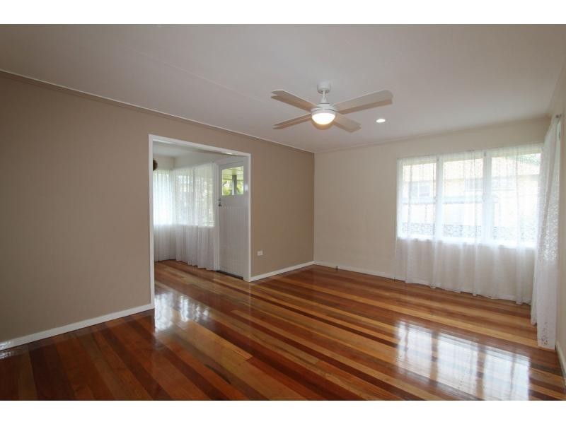 6 Lawson Street, Woodridge QLD 4114