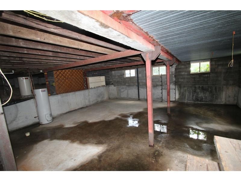 9 Skyline Drive, Kingston QLD 4114