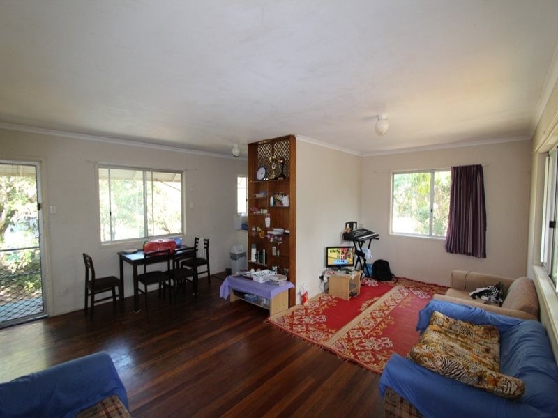 3 Camelia Avenue, Logan Central QLD 4114