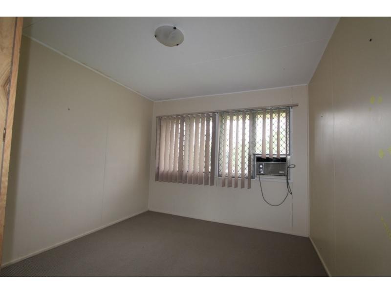 30 Brisbane Street, Kingston QLD 4114