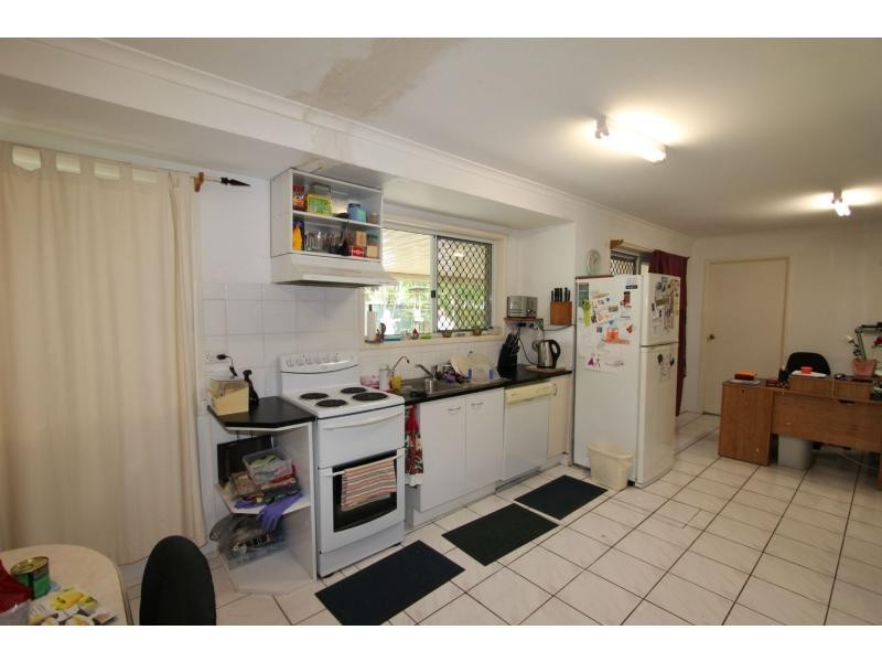 35 Sheffield Court, Browns Plains QLD 4118