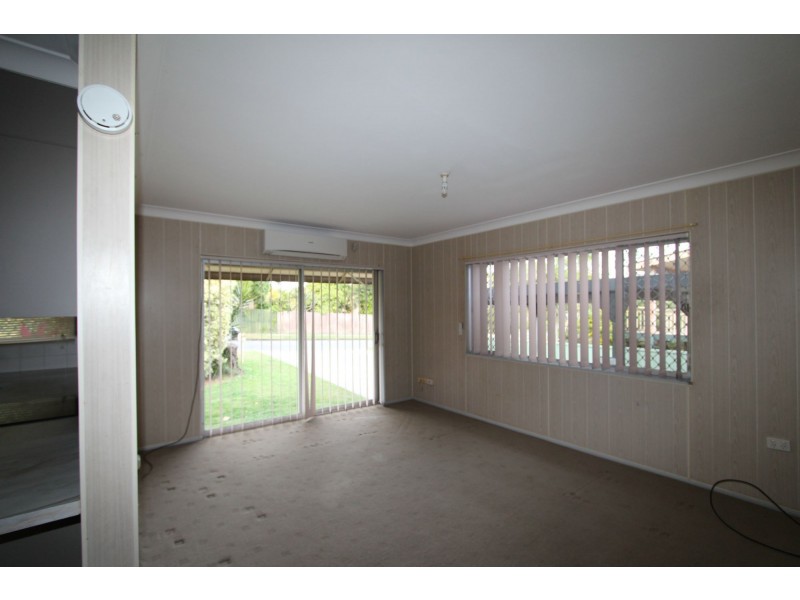 3 Garden Avenue, Woodridge QLD 4114