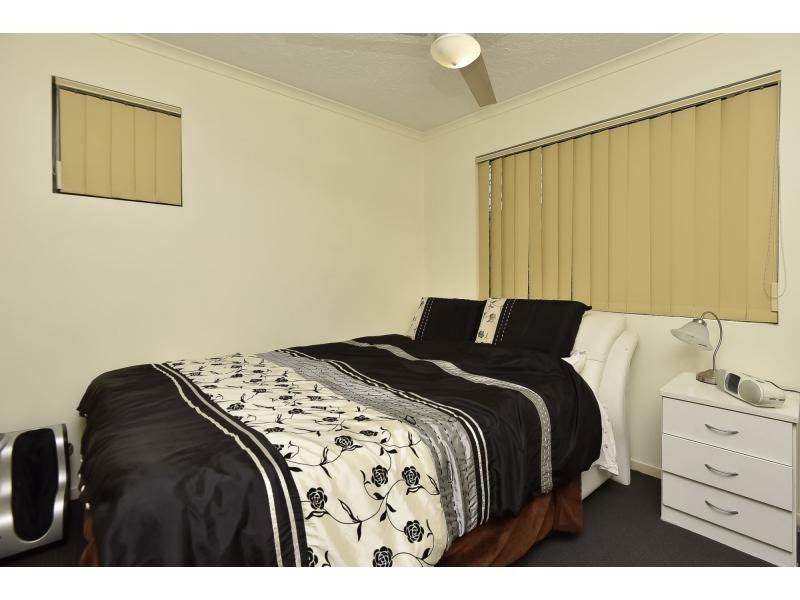 22/66 University Drive, Meadowbrook QLD 4131