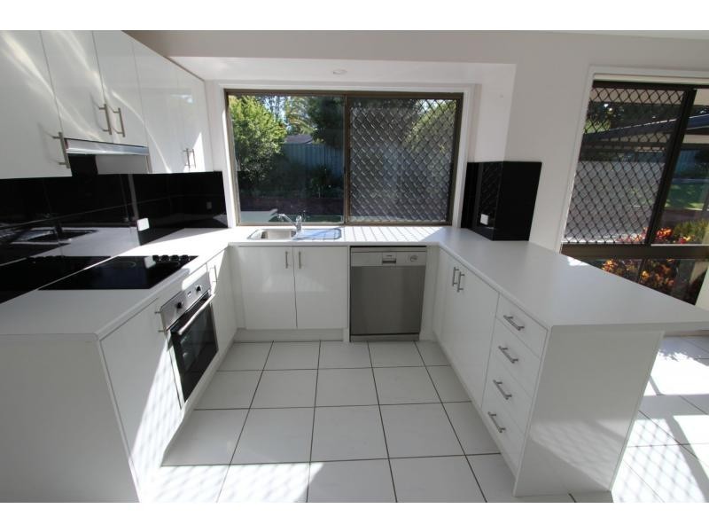 40 Straight Street, Browns Plains QLD 4118