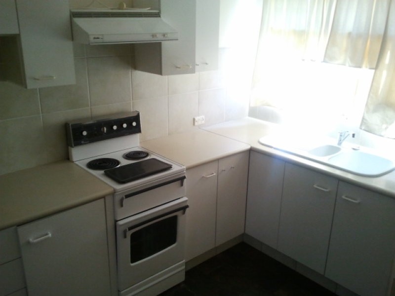 8/31 North Road, Woodridge QLD 4114